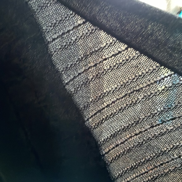 Carol Rose sweater - Picture 7 of 8